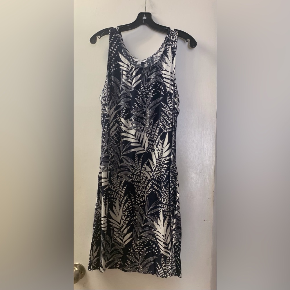 🌟 A-Line Dress - Picture 2 of 3